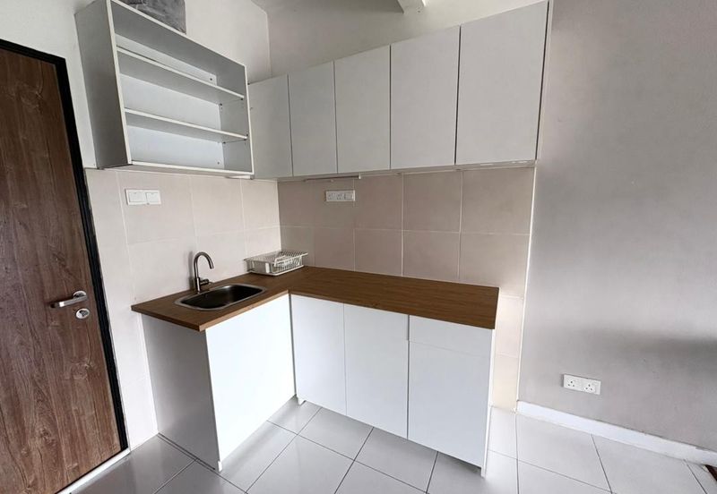 Lili Residensi Nilai 3bed 2bath Partially Furnished For Rent