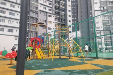 Lili Residensi Nilai 3bed 2bath Fully Furnished For Rent 