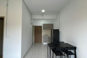 Lili Residensi Nilai 3bed 2bath Fully Furnished For Sale