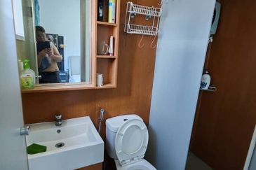 Lili Residensi Nilai 3bed 2bath Fully Furnished For Sale