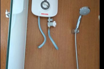 Lili Residensi Nilai 3bed 2bath Partially Furnished For Rent 