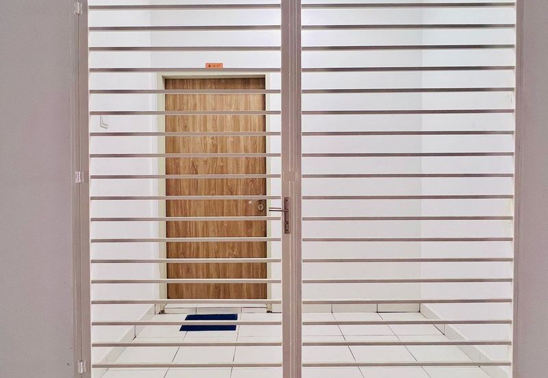 Lili Residensi Nilai 3bed 2bath Partially Furnished For Rent 