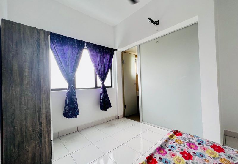 Lili Residensi Nilai 3bed 2bath Partially Furnished For Rent 