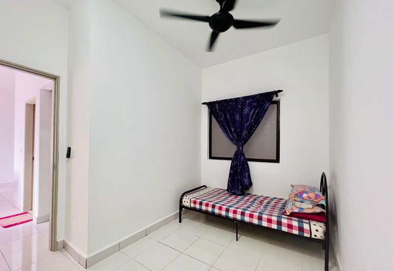 Lili Residensi Nilai 3bed 2bath Partially Furnished For Rent 