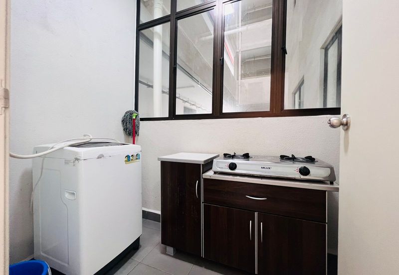 Lili Residensi Nilai 3bed 2bath Partially Furnished For Rent 