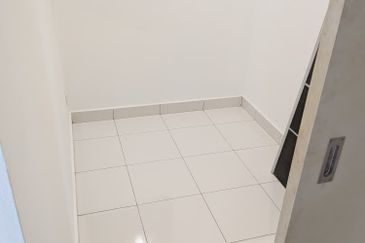 Lili Residensi Nilai 3bed 2bath Fully Furnished For Rent