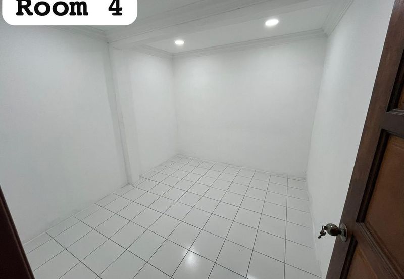 Taman Temiang Jaya 4bed 3bath Partially Furnished For Rent