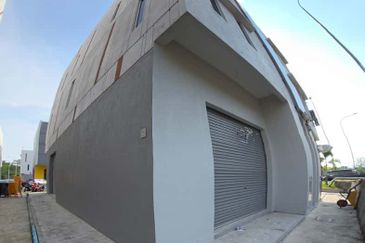 For Rent – Prime Corner Shop Lot at Uni Square, Dataran Universiti Nilai 