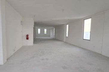 For Rent – Prime Corner Shop Lot at Uni Square, Dataran Universiti Nilai 