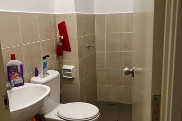 Safira 3bed 2bath Partially Furnished For Rent 