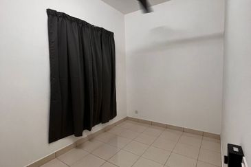 Safira 3bed 2bath Partially Furnished For Rent 