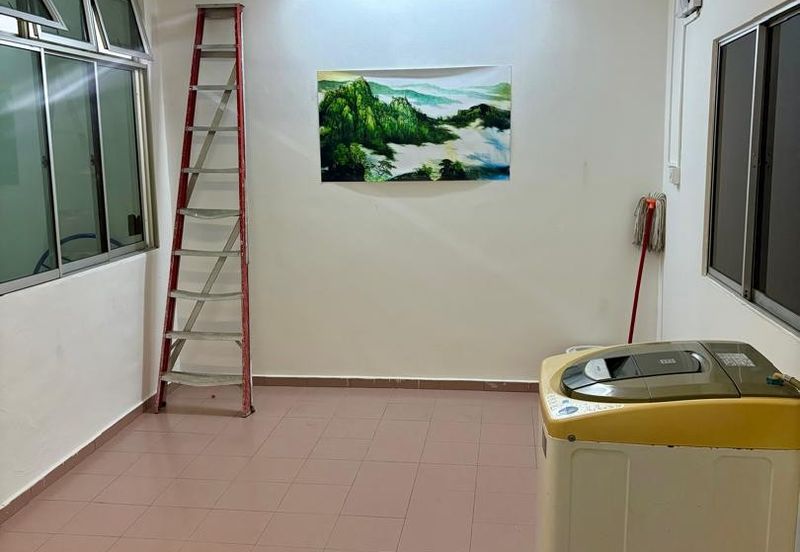 Desa Cempaka 1 storey Fully Furnished For Sale