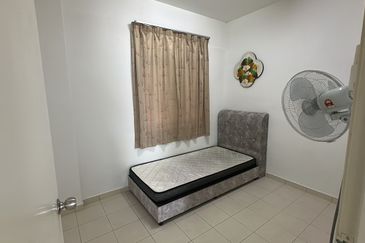 Garden Villa@ Senawang 3bed 2bath Fully Furnished For Rent