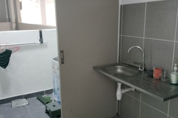 Youth City Nilai  2bed 2bath Fully Furnished For Rent 