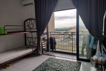 Youth City Nilai  2bed 2bath Fully Furnished For Rent 