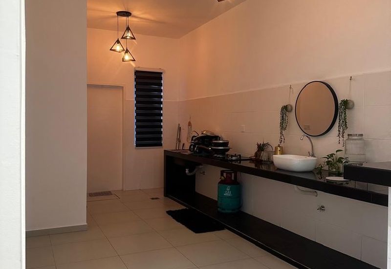 Bayu Sutera Sendayan Double Storey Partially Furnished For Rent