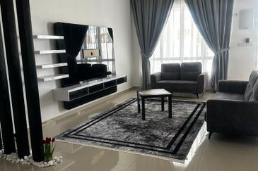 Bayu Sutera Sendayan Double Storey Partially Furnished For Rent