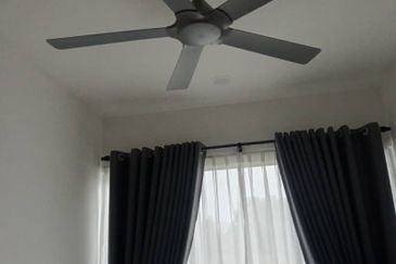 Emilia Nilai Impian 2 storey Corner Lot Partially Furnished For Rent