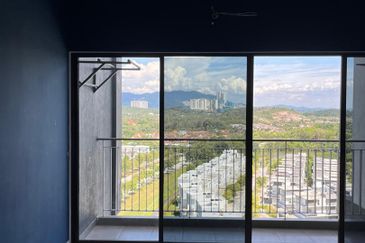 Lili Residensi 3bed 2bath Fully Furnished For Rent