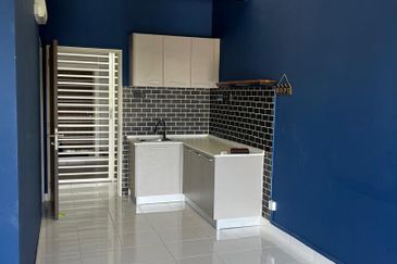 Lili Residensi 3bed 2bath Fully Furnished For Rent