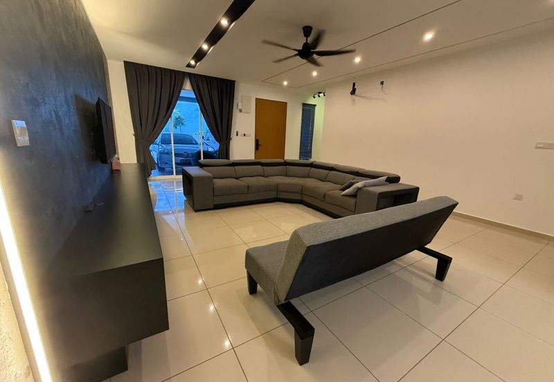 Ara Sendayan Double Storey 4Bed 3Bath Fully Furnished For Rent