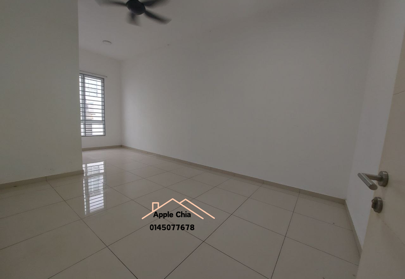 Damaris @ Ara Sendayan