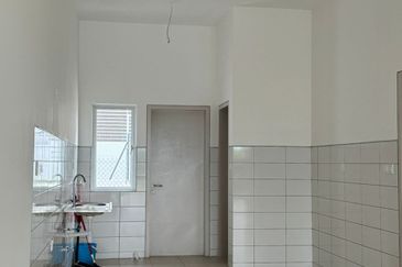 Seremban2 Anggun2 Ainsdale 4B3BR FOR SALE