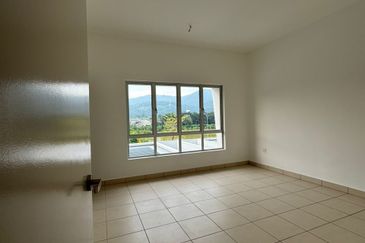 Seremban2 Anggun2 Ainsdale 4B3BR FOR SALE