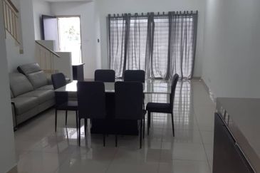 Taman Warisan Puteri Sikamat 4B3BR For SALE