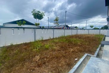 Rimbun Aman 1Storey Cornerlot 3B2BR For SALE