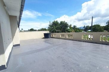 Yoon Lian Baru Rasah SemiD Cornerlot 5B3BR For SALE