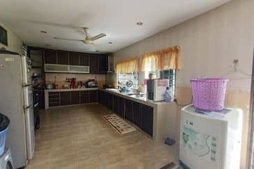 Yoon Lian Baru Rasah SemiD Cornerlot 5B3BR For SALE