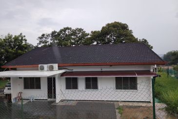 Taman Lian Rasah Bungalow 5B3BR For SALE