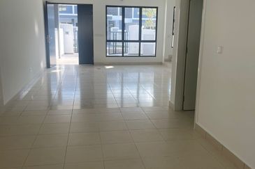 Rimbun Jasmin Seremban 2Storey Terrace 4B3BR For SALE