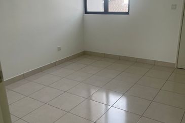 Rimbun Jasmin Seremban 2Storey Terrace 4B3BR For SALE