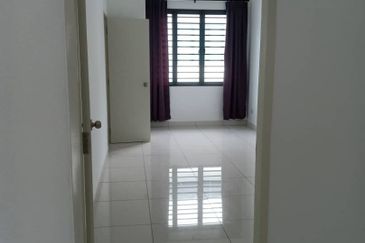 Rimbun Alam Seremban 2Storey Terrace 4B3BR For SALE