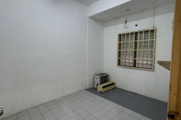 Permai Seremban 1Storey Terrace 3B1BR For SALE