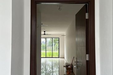 Hijayu 2 Sendayan 2Storey Terrace 4B4BR For RENT