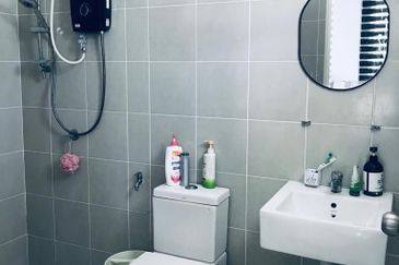 Tiara Sendayan 2Storey Terrace 4B3BR For RENT