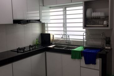 Saujana Tropika Seremban 2Storey Terrace 4B4BR For RENT