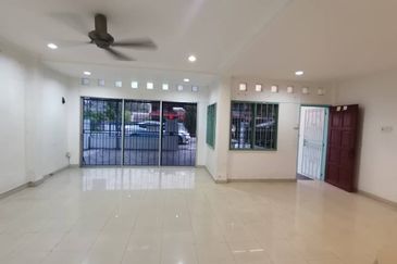 Taman Kian Kee 2Storey Terrace Cornerlot Seremban 4B4BR For SALE 