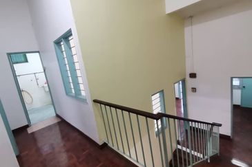 Taman Kian Kee 2Storey Terrace Cornerlot Seremban 4B4BR For SALE 