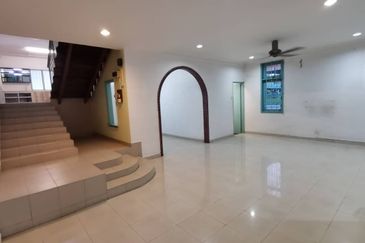 Taman Kian Kee 2Storey Terrace Cornerlot Seremban 4B4BR For SALE 
