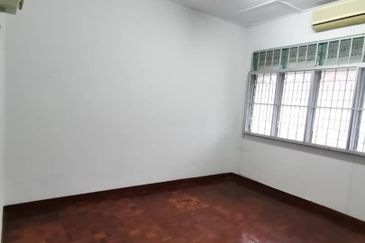 Taman Kian Kee 2Storey Terrace Cornerlot Seremban 4B4BR For SALE 