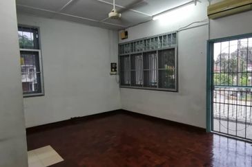 Taman Kian Kee 2Storey Terrace Cornerlot Seremban 4B4BR For SALE 