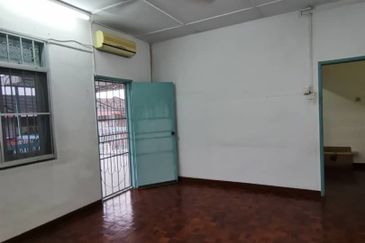 Taman Kian Kee 2Storey Terrace Cornerlot Seremban 4B4BR For SALE 