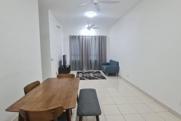 Safira Apartment Seremban2 3B2BR For RENT