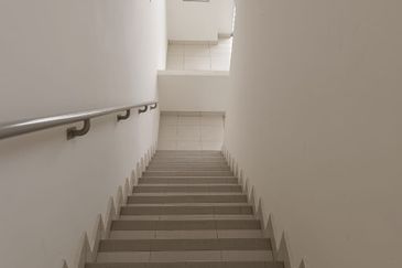 Santana Saujana Tropika Seremban 2Storey Terrace 4B4BR For RENT