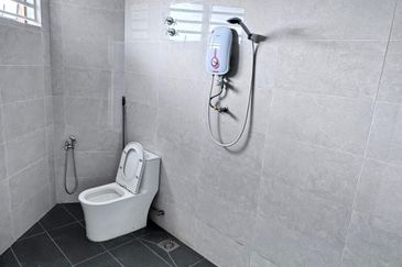 Rasah Jaya Seremban 2Storey Terrace 3B2BR For RENT