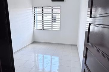 Rasah Jaya Seremban 2Storey Terrace 3B2BR For RENT